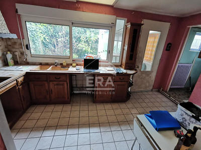 Maison - 110 m² - 8 pièces