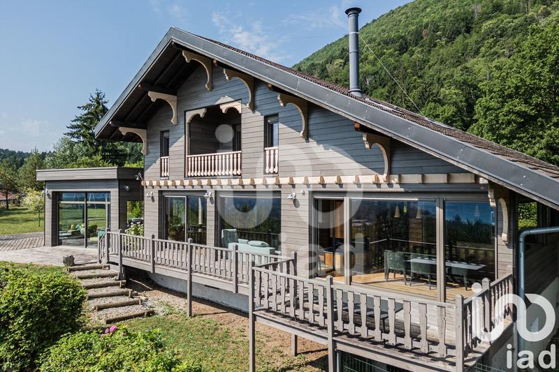 Maison - 332 m² - 8 pièces