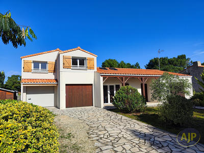 Maison - 126 m² - 7 pièces