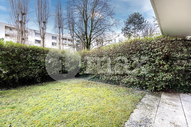 Studio - 30 m² - 1 pièce