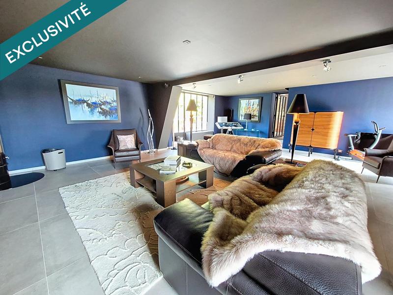 Maison - 294 m² - 7 pièces