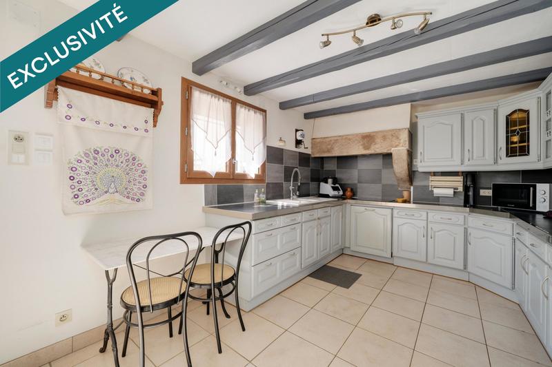 Maison - 214 m² - 5 pièces