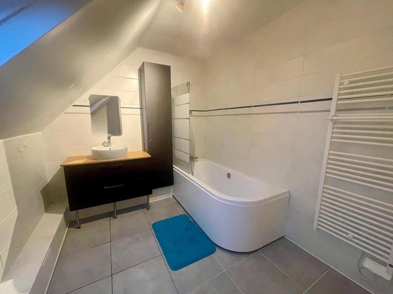 Maison - 149 m² - 7 pièces