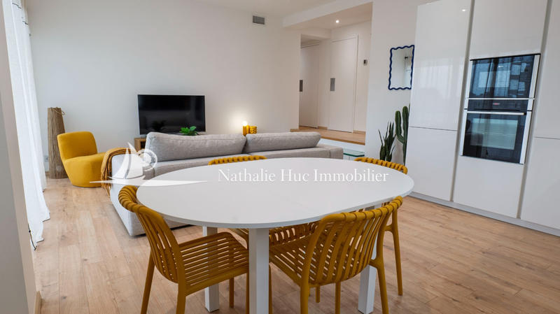 Appartement - 88 m² - 3 pièces