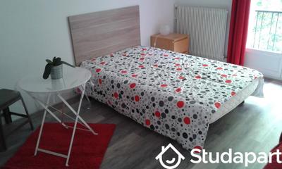 Chambre - 12 m² - 1 pièce
