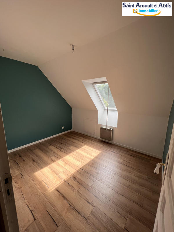 Maison traditionnelle - 90 m² - 6 pièces