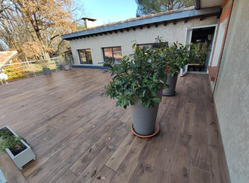 Propriété - 228 m² - 6 pièces