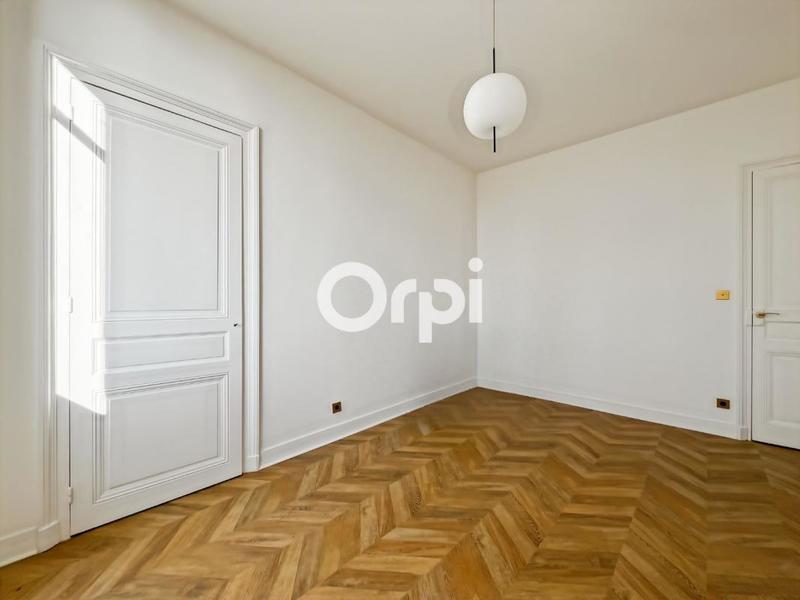 Appartement - 98 m² - 3 pièces