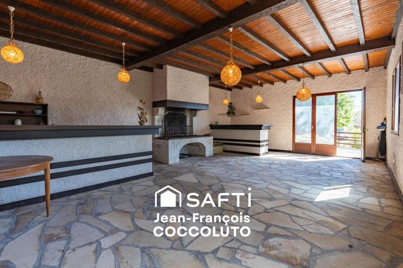 Maison - 174 m² - 5 pièces