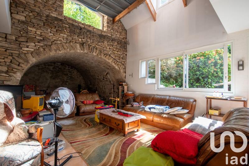 Maison - 249 m² - 9 pièces