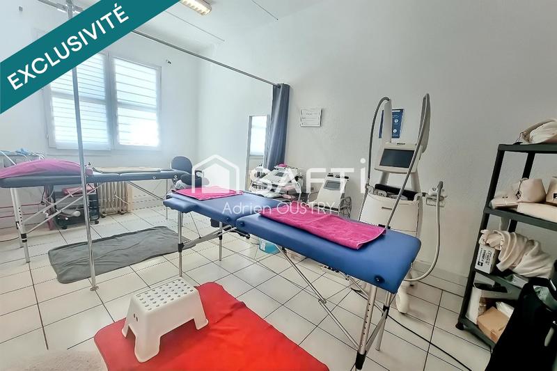 Local commercial - 240 m² - 6 pièces