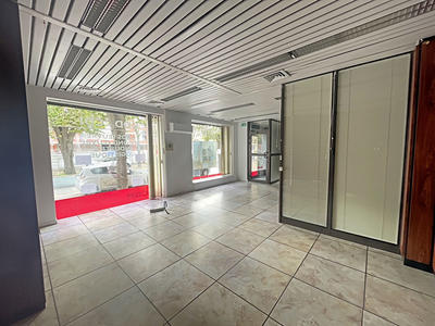 Local commercial - 97 m²