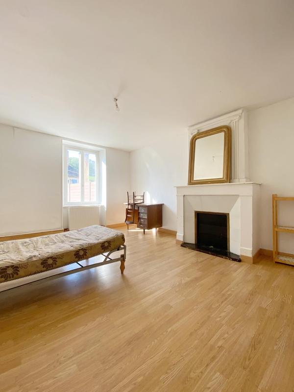 Maison de village - 278 m² - 8 pièces