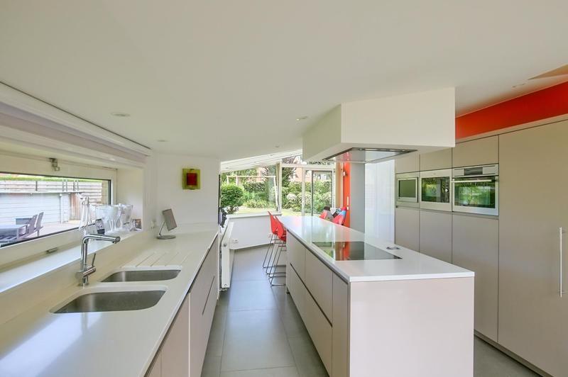 Maison - 226 m² - 9 pièces