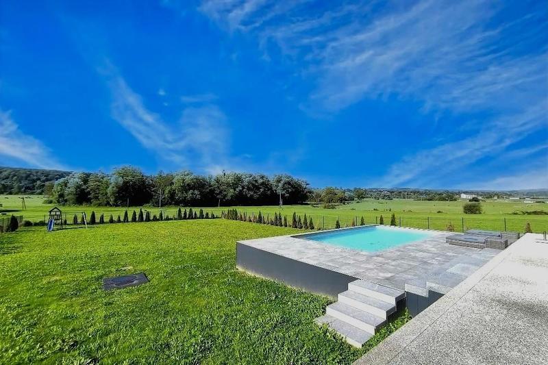 Villa - 204 m² - 8 pièces