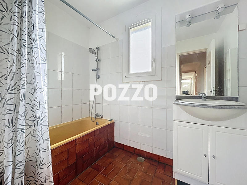 Maison - 97 m² - 6 pièces