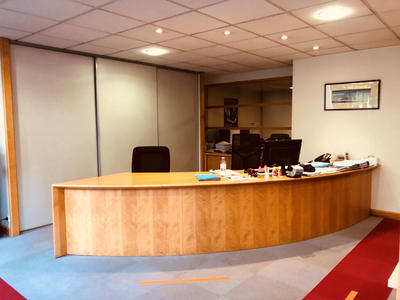 Local commercial - 98 m² - 5 pièces