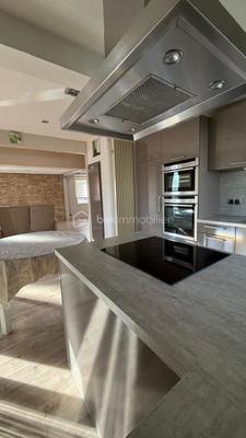 Maison - 154 m² - 8 pièces