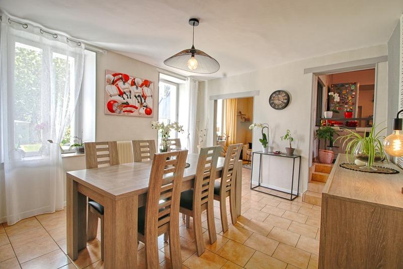 Maison de village - 100 m² - 4 pièces