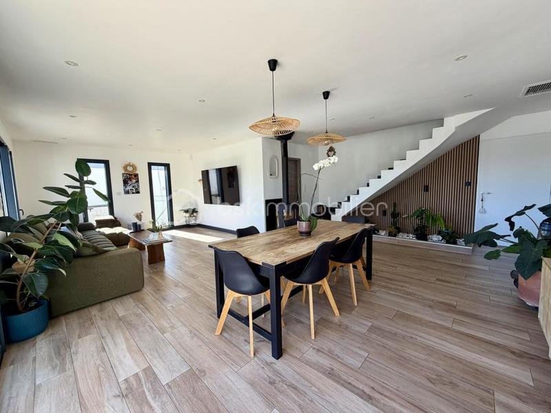 Maison - 124 m² - 4 pièces