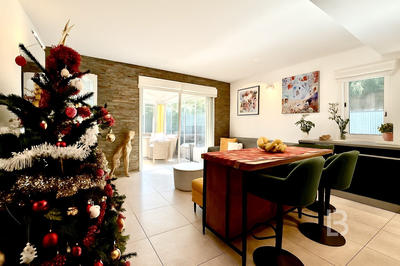 Appartement - 110 m² - 4 pièces