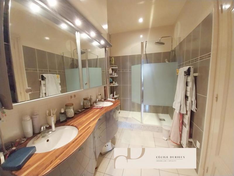 Appartement - 137 m² - 5 pièces