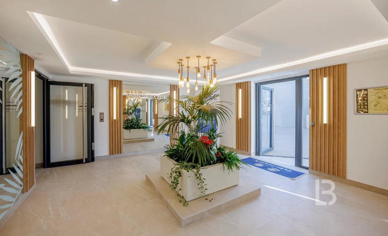 Appartement - 95 m² - 4 pièces