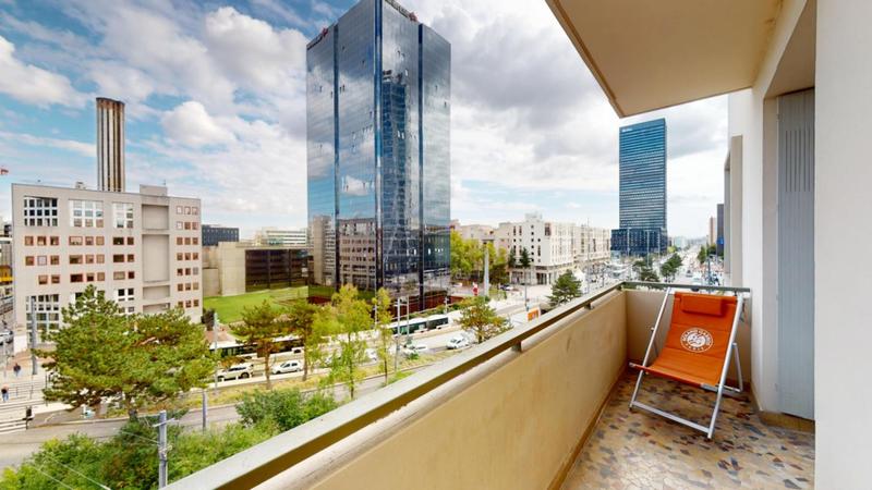 Appartement - 96 m² - 6 pièces