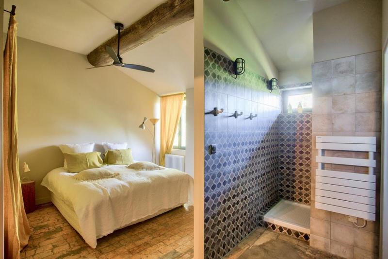 Mas - 570 m² - 8 pièces