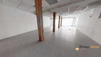 Local commercial - 200 m²