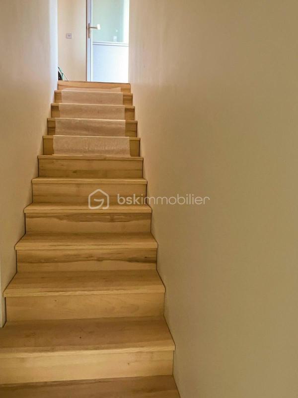 Maison - 94 m² - 4 pièces