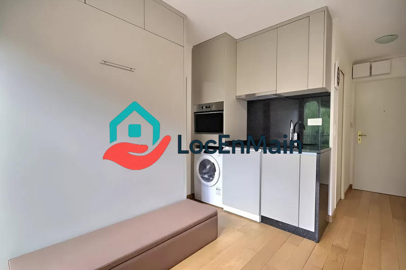 Studio - 15 m² - 1 pièce