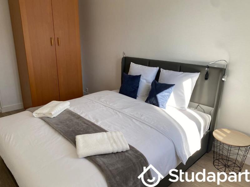 Chambre - 12 m² - 1 pièce