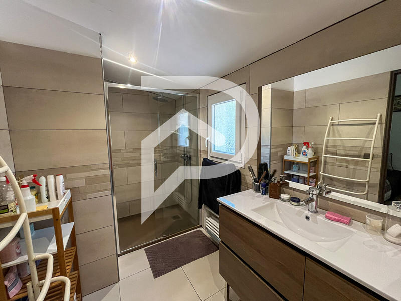 Villa - 140 m² - 6 pièces