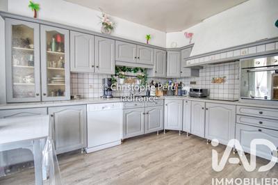 Maison - 104 m² - 5 pièces