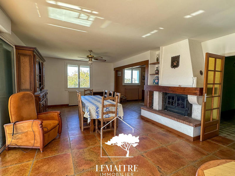 Maison - 288 m² - 10 pièces