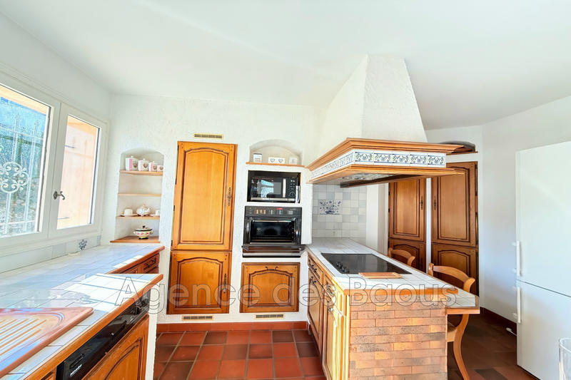 Maison - 204 m² - 6 pièces