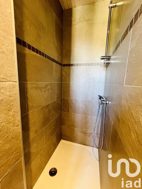 Maison - 223 m² - 9 pièces