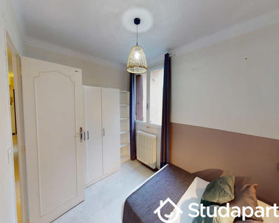 Chambre - 80 m² - 1 pièce