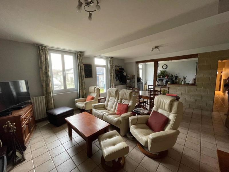 Maison - 120 m² - 8 pièces