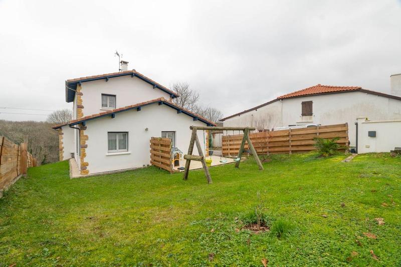 Maison - 154 m² - 6 pièces