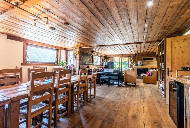 Châlet - 320 m² - 14 pièces