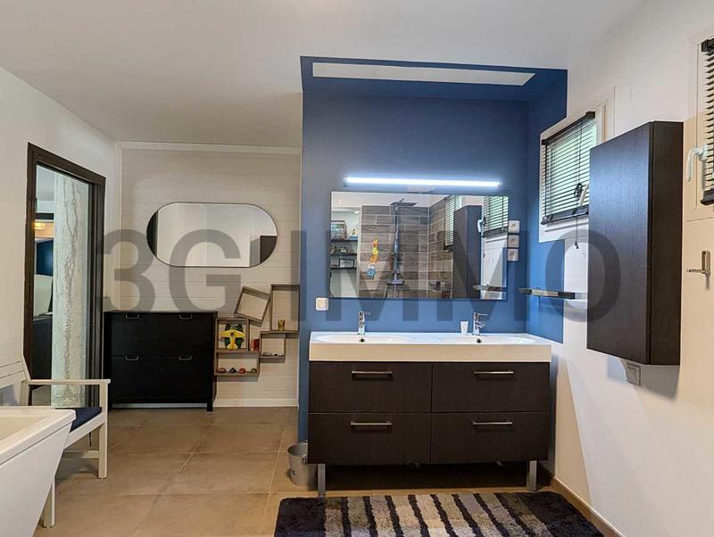 Bastide - 235 m² - 6 pièces