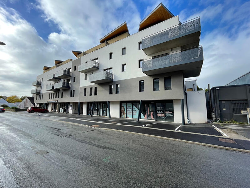 Local commercial - 236 m²