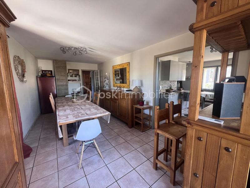Maison en pierre - 223 m² - 9 pièces