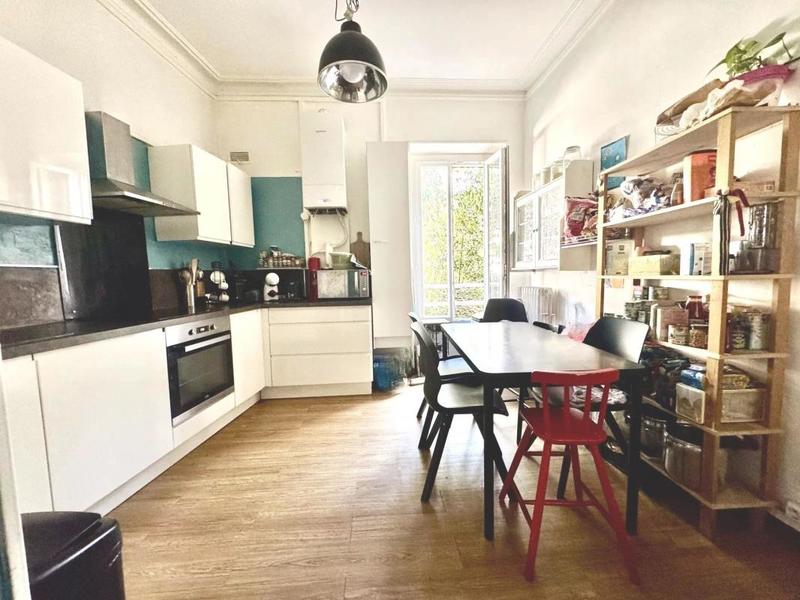 Appartement - 104 m² - 5 pièces