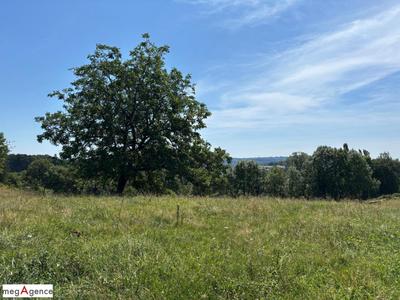 Terrain constructible - 2 810 m²