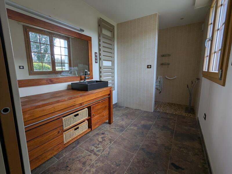 Maison - 145 m² - 7 pièces