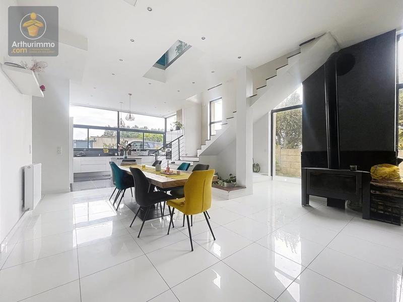 Maison - 190 m² - 7 pièces