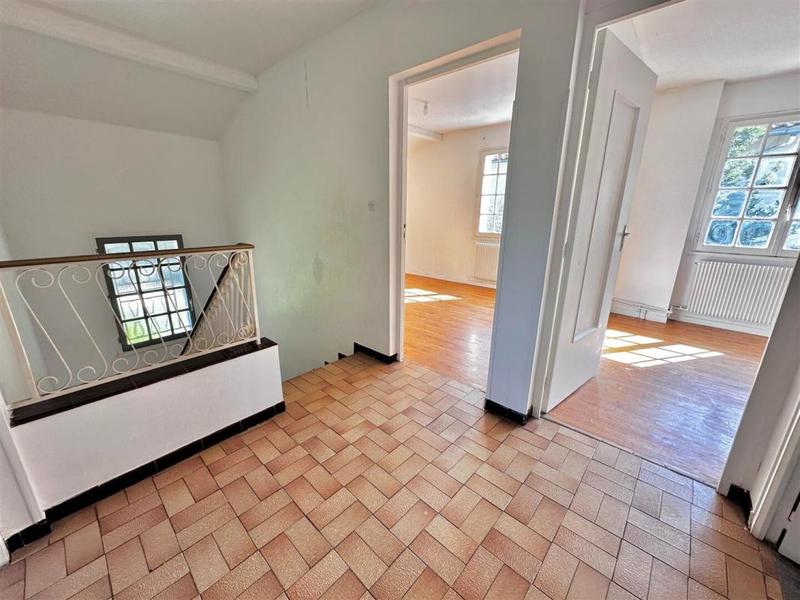 Maison - 128 m² - 7 pièces